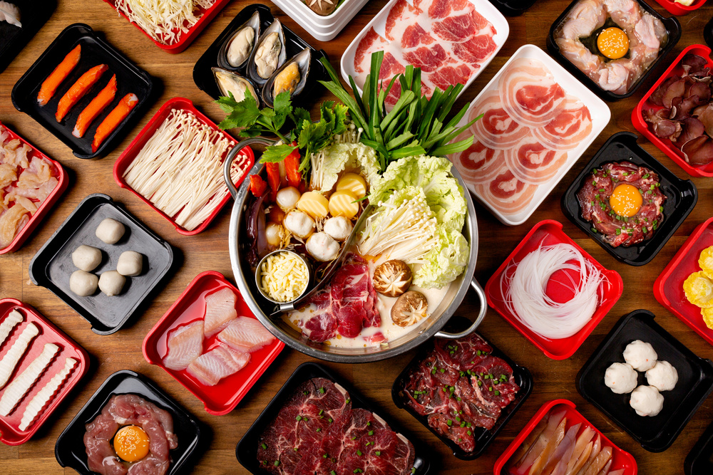 火锅热腾腾的美食魅力封面